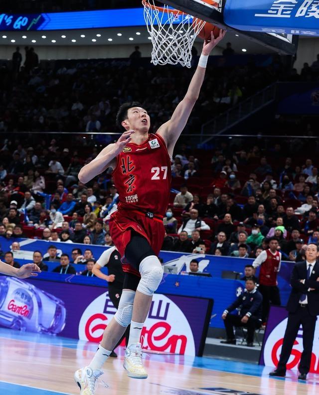 包含关键时刻北京首钢备战意甲，外线爆发细节曝光，更衣室稳定，轮换策略成焦点的词条开云体育